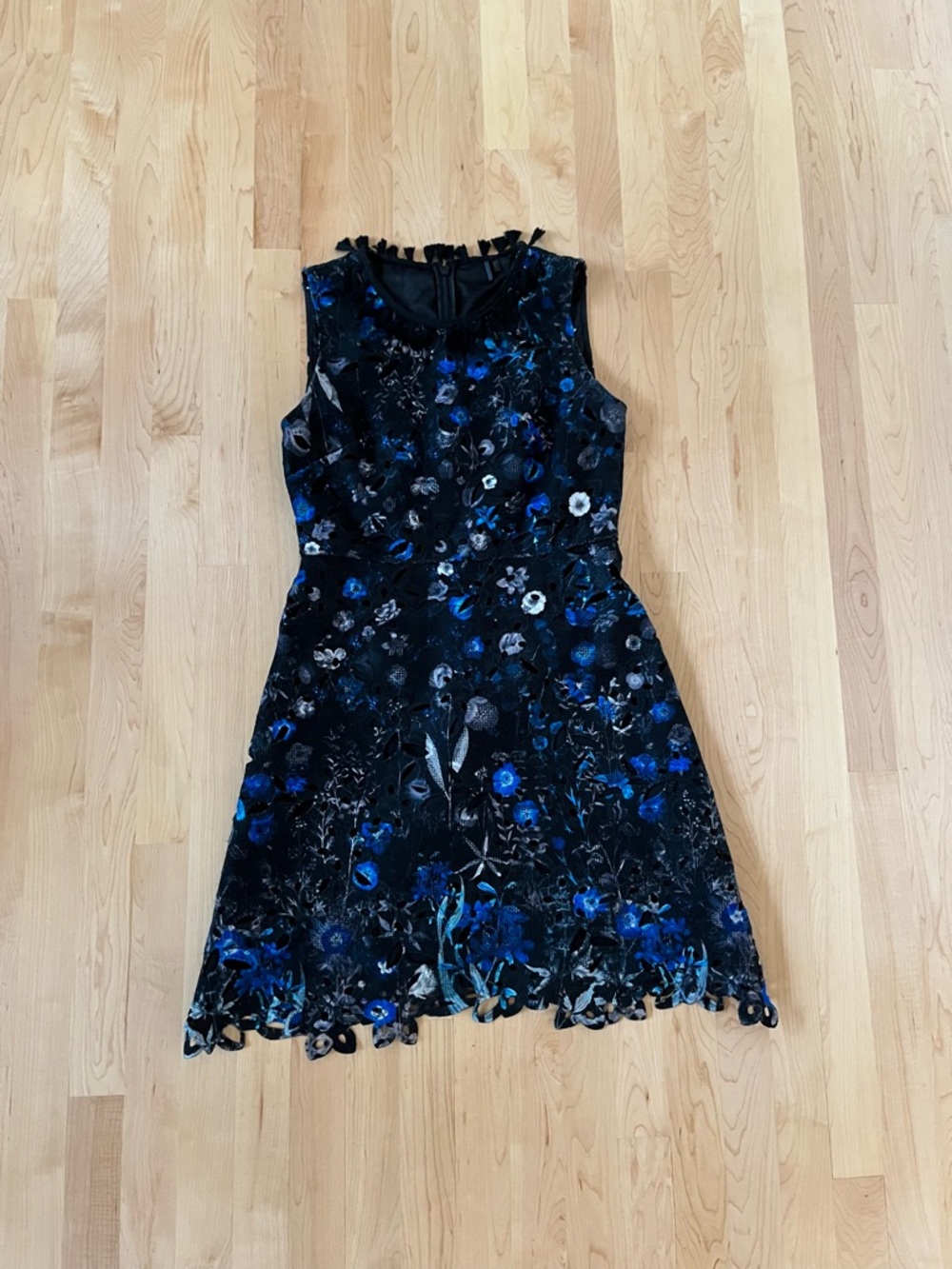 Elie Tahari Dress
